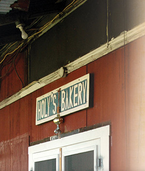 Holys Bakery
