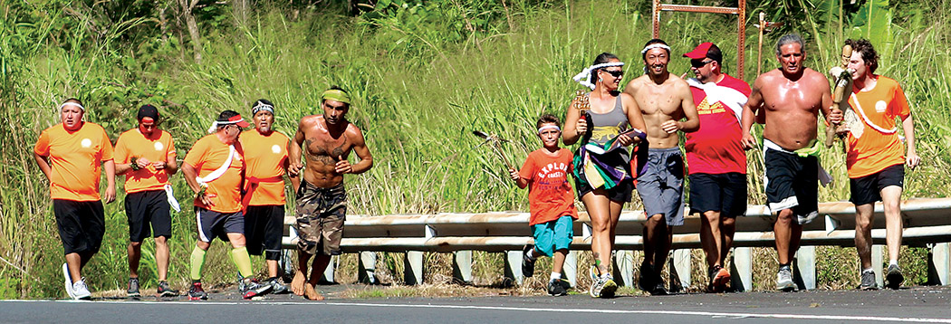 Kanaka Maoli runners and California Native runners move along the Hāmākua Coast.